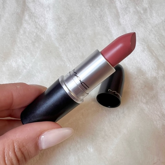 🆕M.A.C. Matte Lipstick - Picture 4 of 5